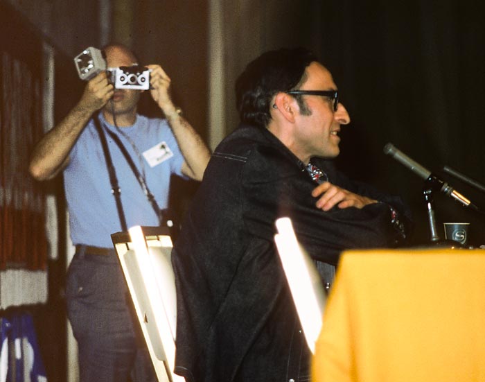 Fan GoH Jay Kay Klein photographs GoH Roger Zelazny