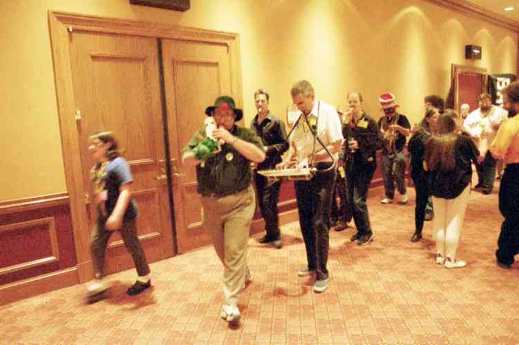 prx apr1701 077-028_28A