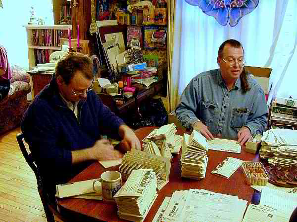 Peer and David, folding and taping