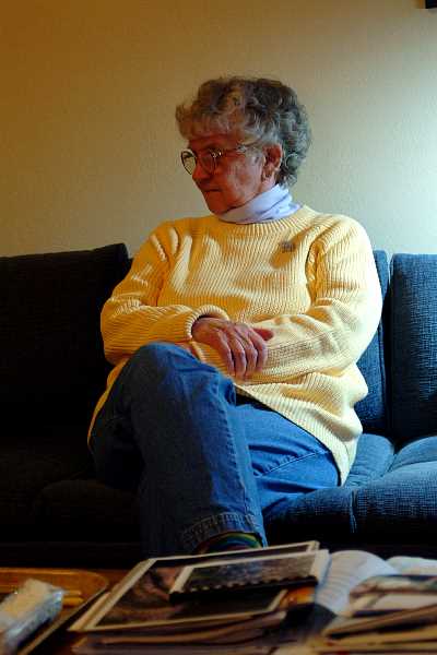 ddb 20030209 010-006