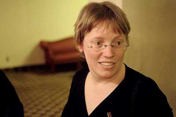 ddb 20030418 500-020