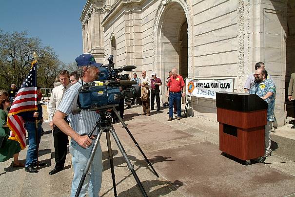 ddb 20040428 010-060