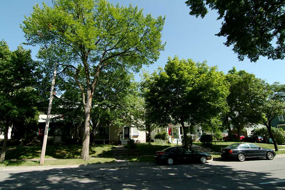 ddb 20050827 010-013