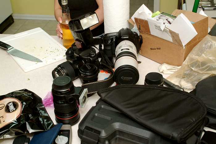 ddb 20051001 010-011