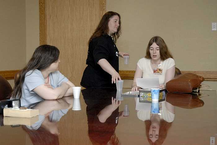 ddb 20060416 010-005