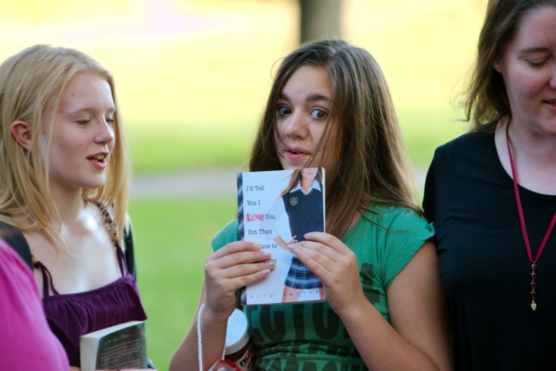 ddb 20090801 010-019-orig