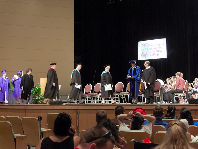 ddb 20100518 010-011