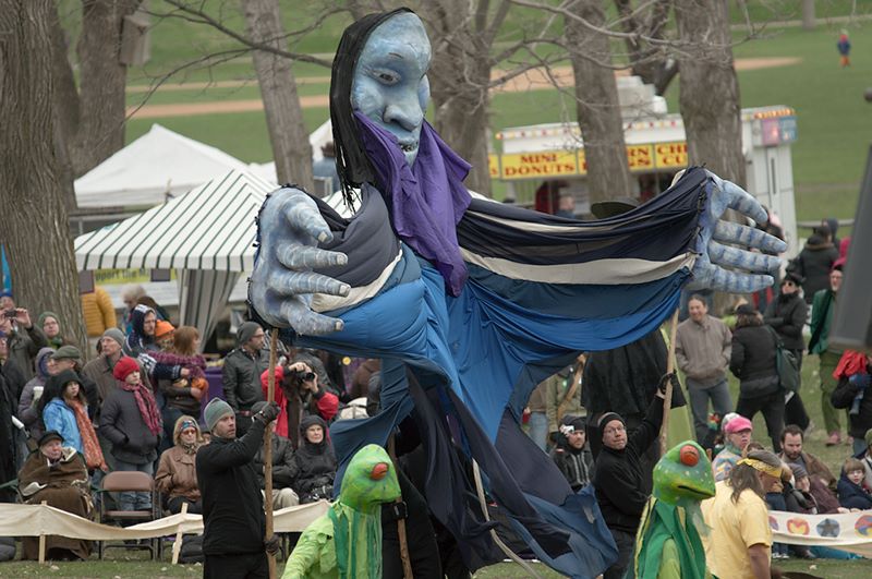 ddb 20110501 010-095