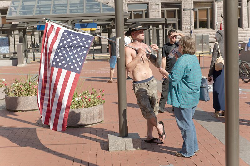 ddb 20111009 010-012