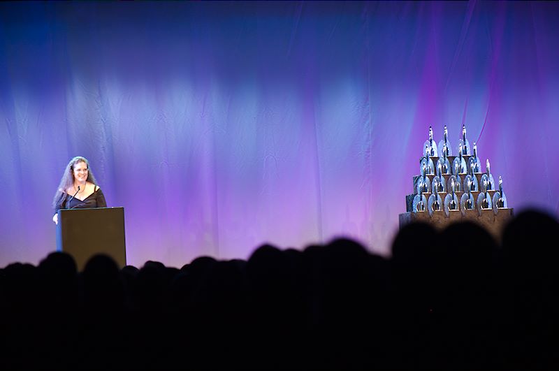 Susan de Guardiola introduces the 2012 Hugo Awards Ceremony