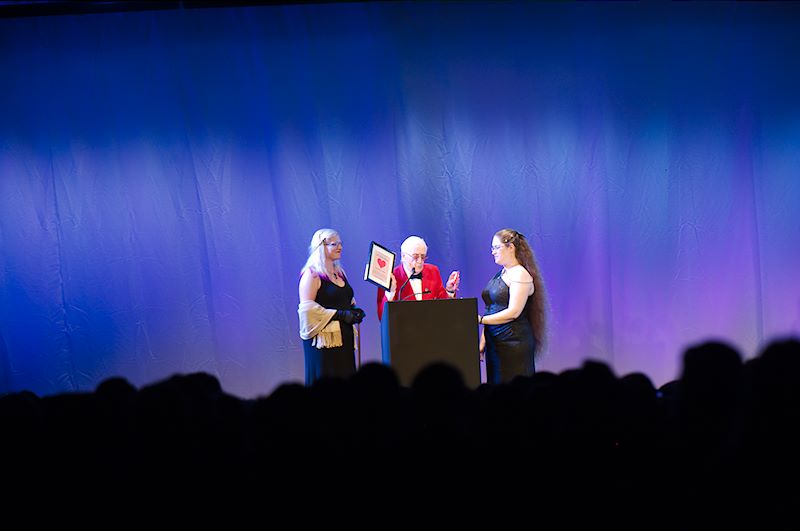 David Kyle presents the 2012 Big Heart Award to Juanita Coulson